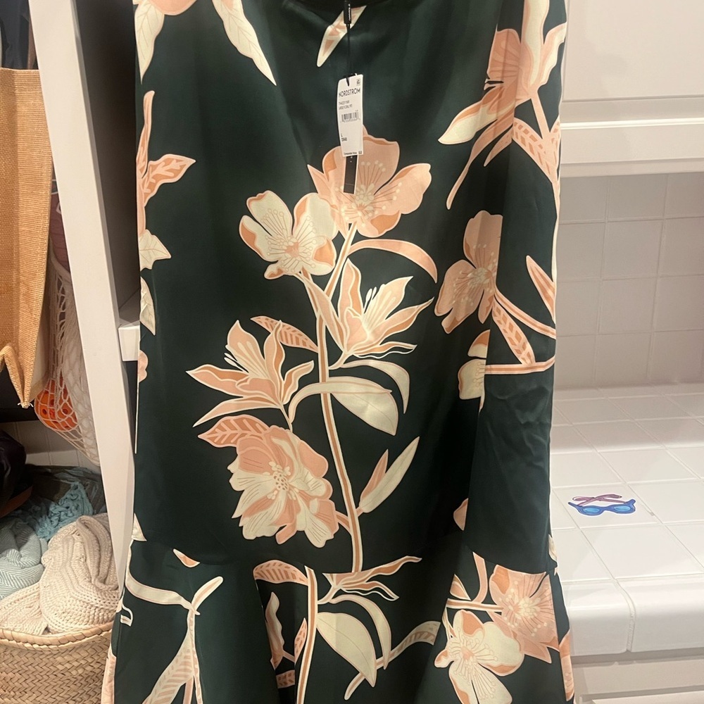 Tahari Green and Peach Floral skirt